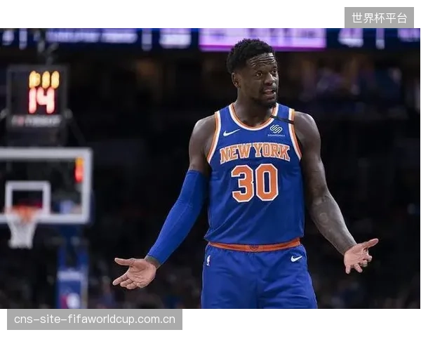 塔雷米不仅是终结点，其在前场的防守贡献同样是球队反抢的第一道防线。
